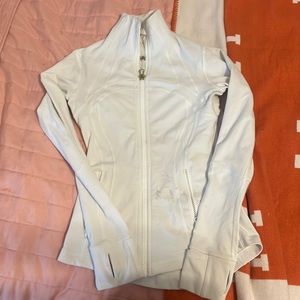 Lulu zip up